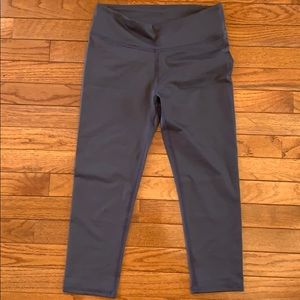 Fabletics capri leggings